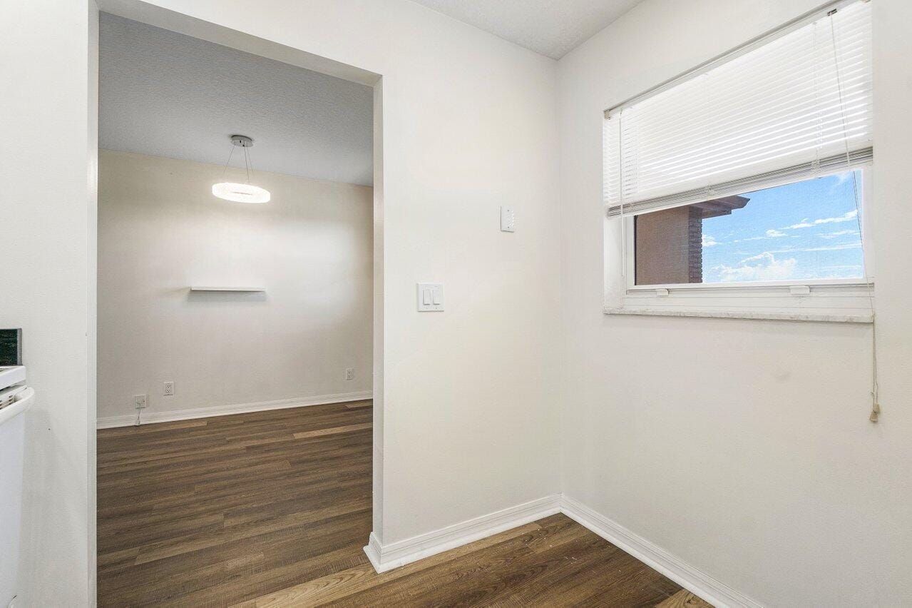 2615 NE 1ST Court 407 — photo 7