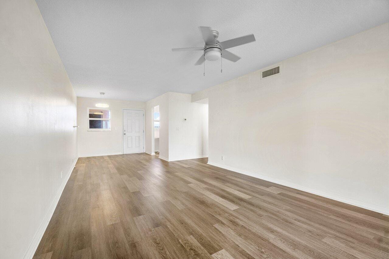 2615 NE 1ST Court 407 — photo 8