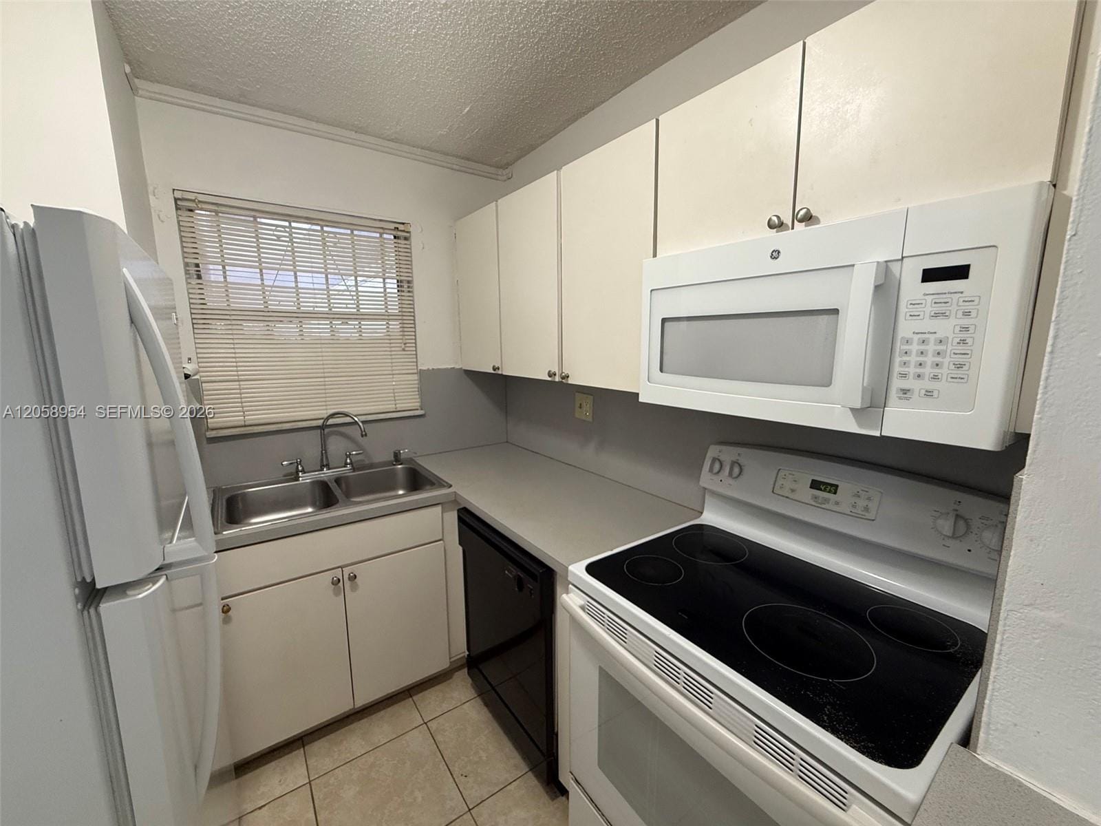 8841 W Flagler Street 202 — photo 2