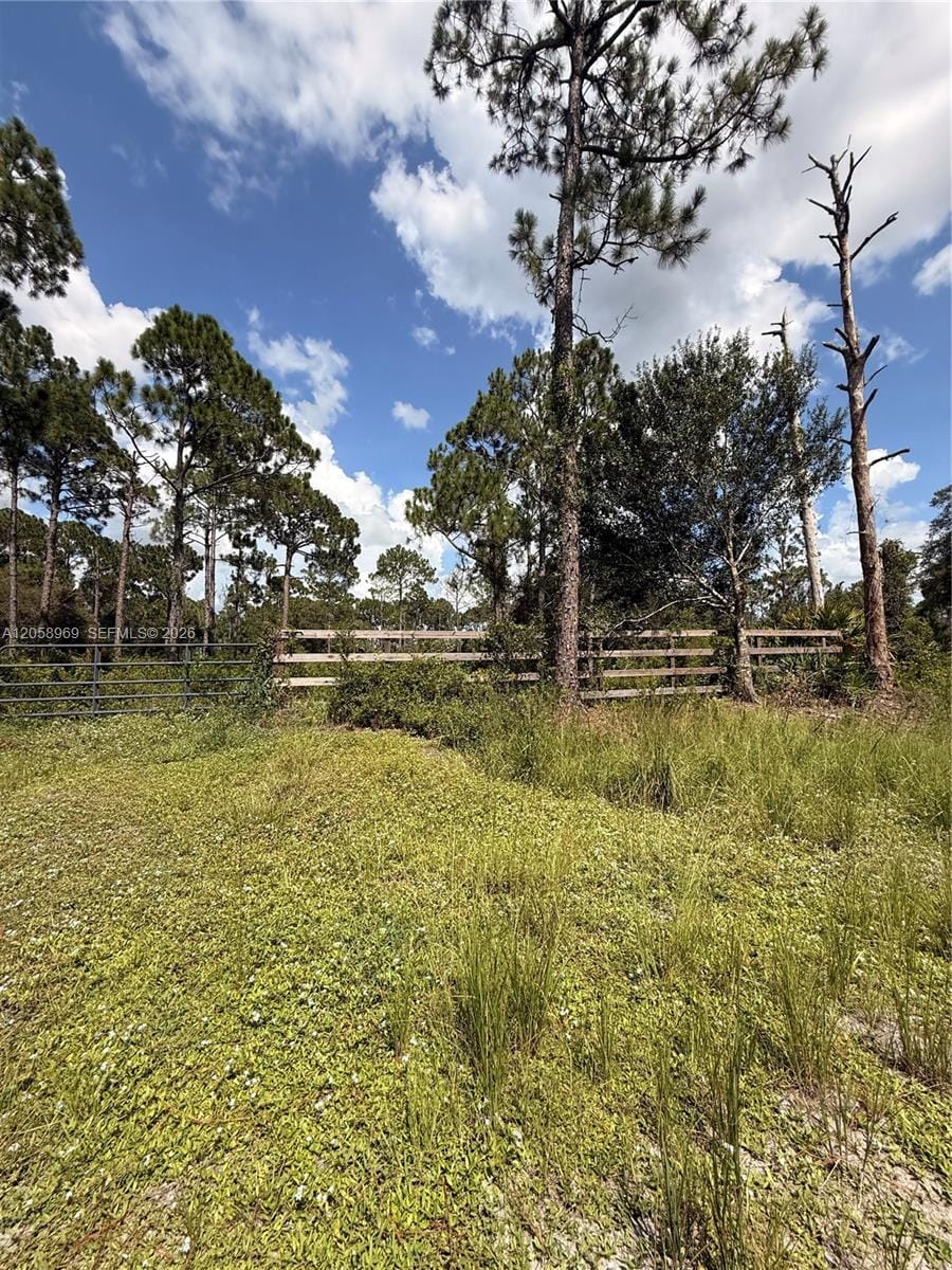 365 N Zambria Street, Clewiston, FL 33440 photo 2