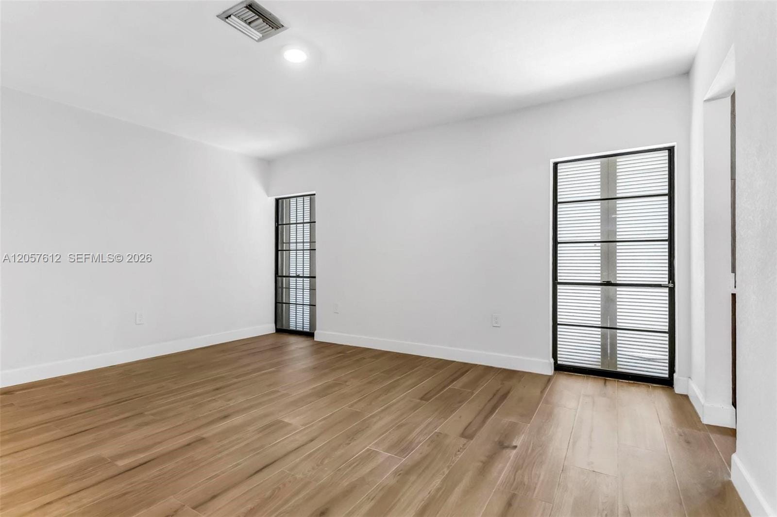 8350 Dundee Terrace, Miami Lakes, FL 33016 photo 29