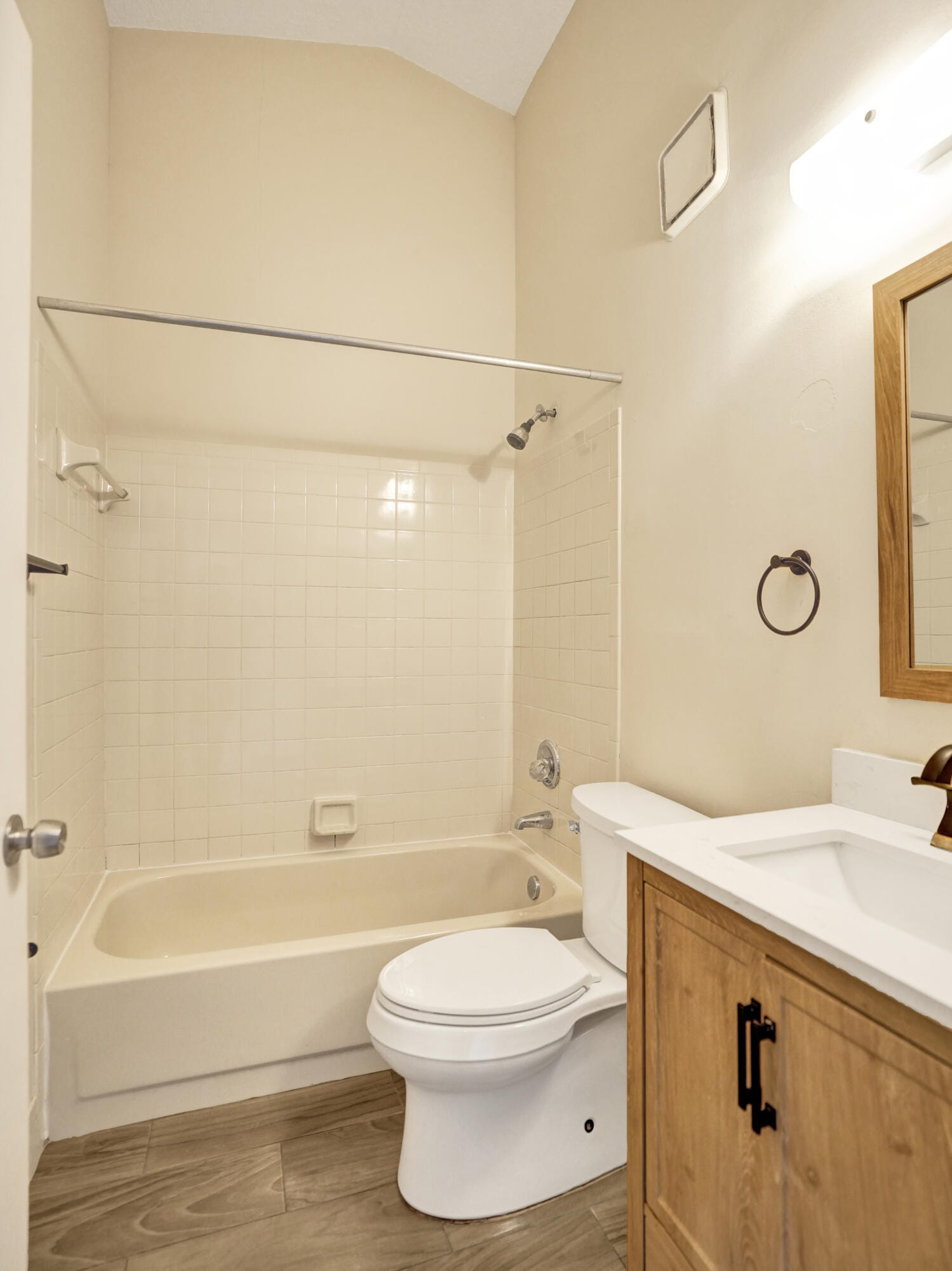 3066 S Oakland Forest Drive 902 — photo 11