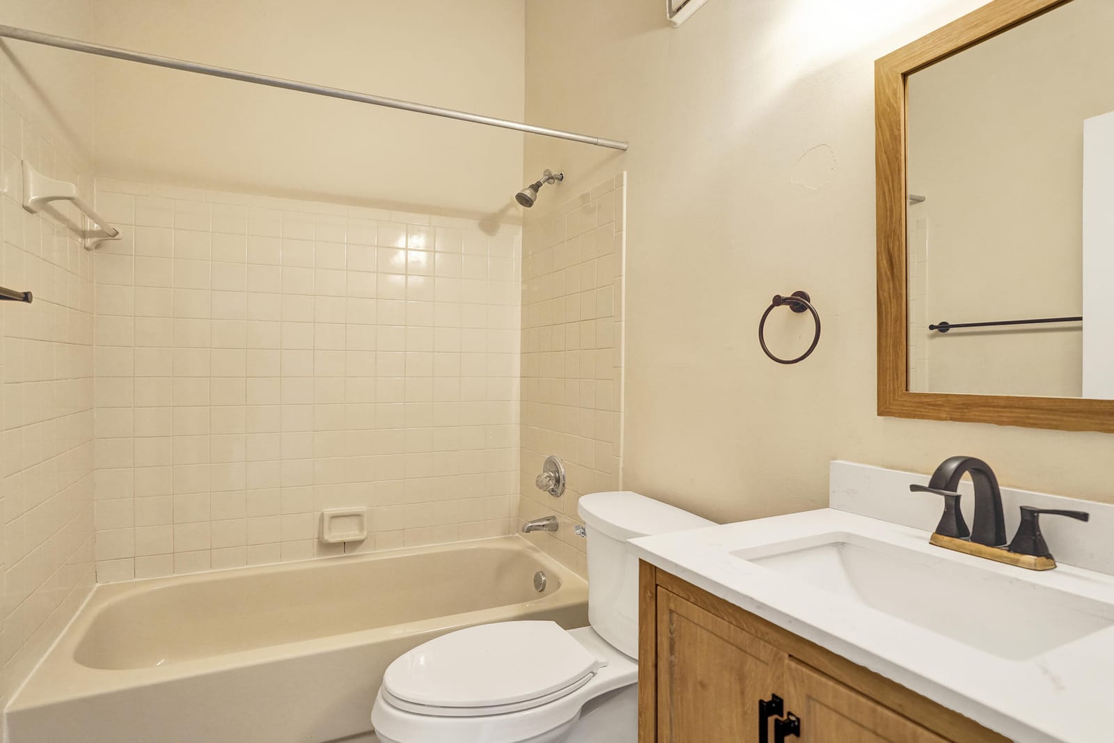 3066 S Oakland Forest Drive 902 — photo 12