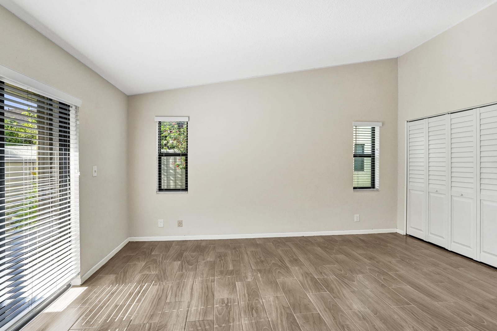 3066 S Oakland Forest Drive 902, Oakland Park, FL 33309 photo 23