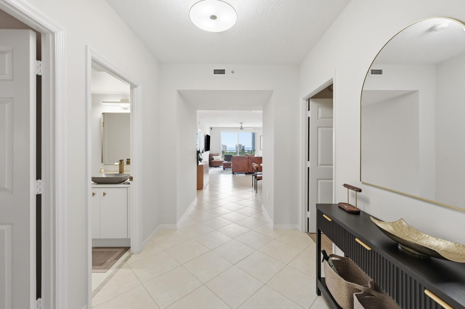 2880 NE 14th Street Causeway 804 — photo 5