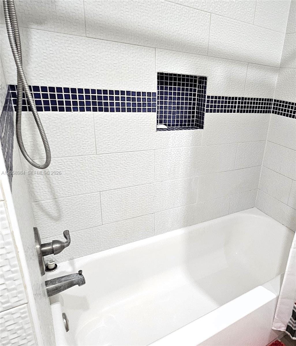 3321 Farragut Street 7H — photo 4