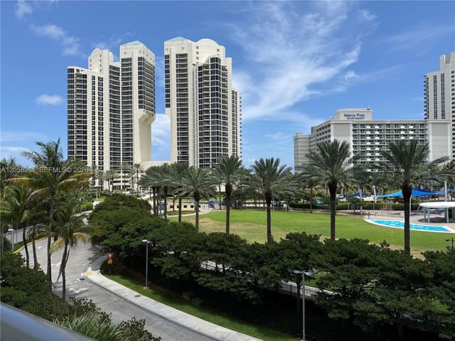 19370 Collins Avenue 423, Sunny Isles Beach, FL 33160