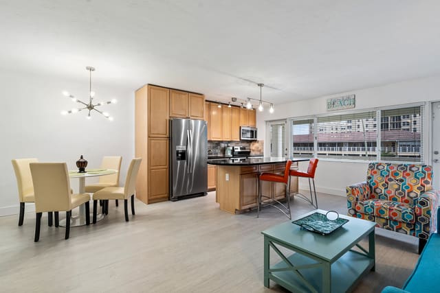 2881 NE 32nd Street 220, Fort Lauderdale, FL 33306