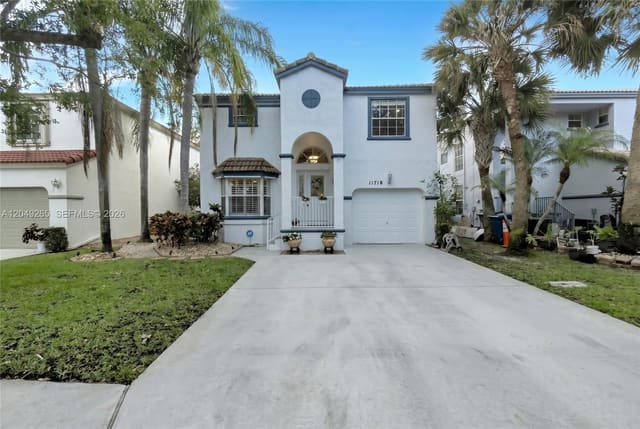 11718 NW 1st Street, sold in West Glen Manor, Coral Springs, FL