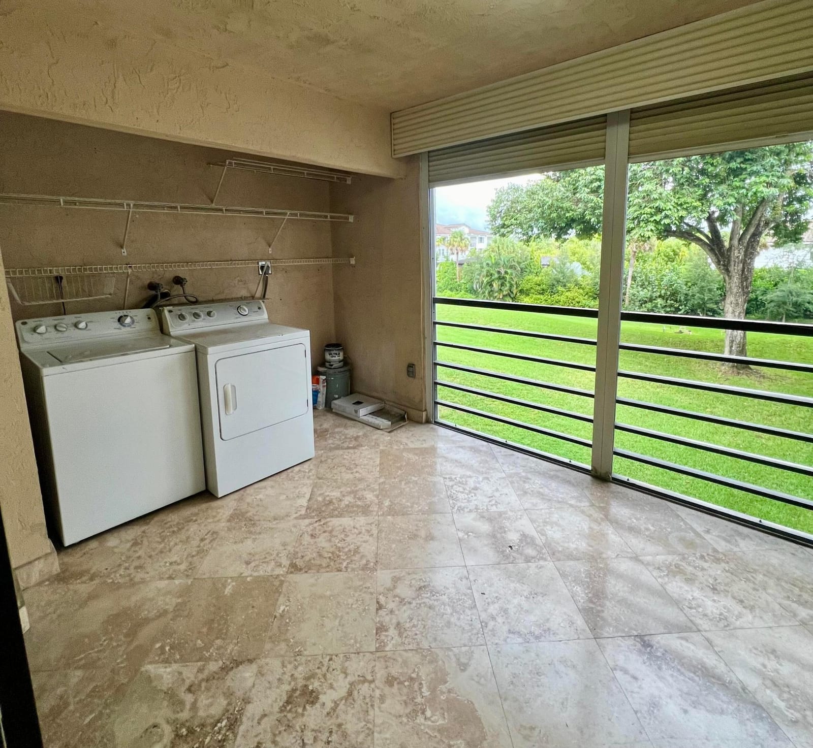 9235 SW 8th Street 304 — photo 8