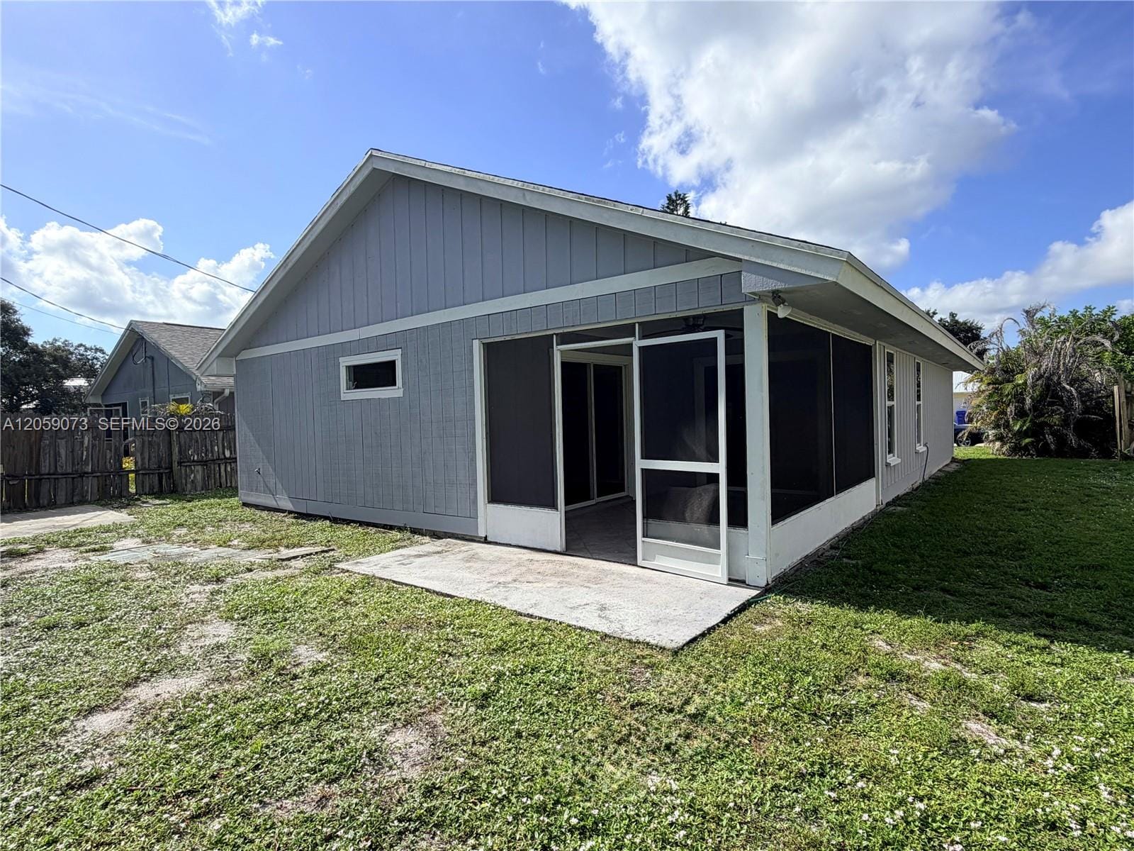 430 SW 14th Place SW, Vero Beach, FL 32962 photo 14