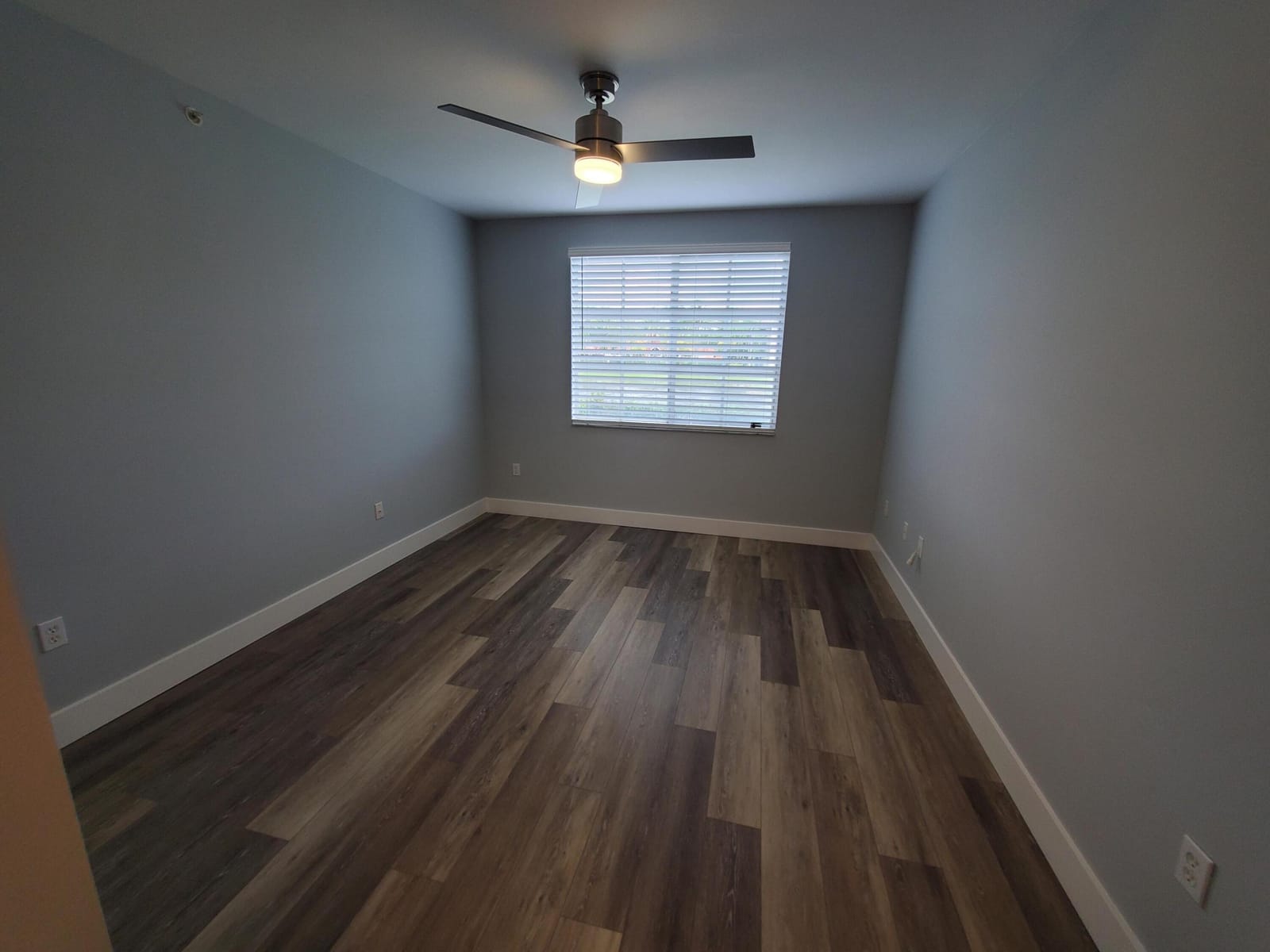 8070 N NOB HILL Road 106, Tamarac, FL 33321 photo 12