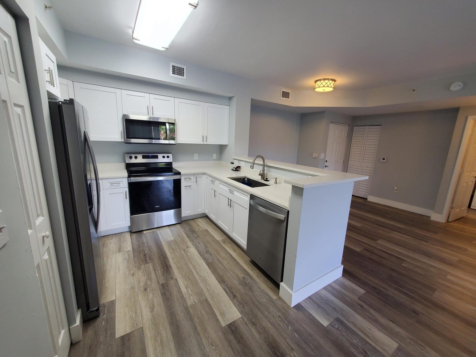 8070 N NOB HILL Road 106, Tamarac, FL 33321 photo 13