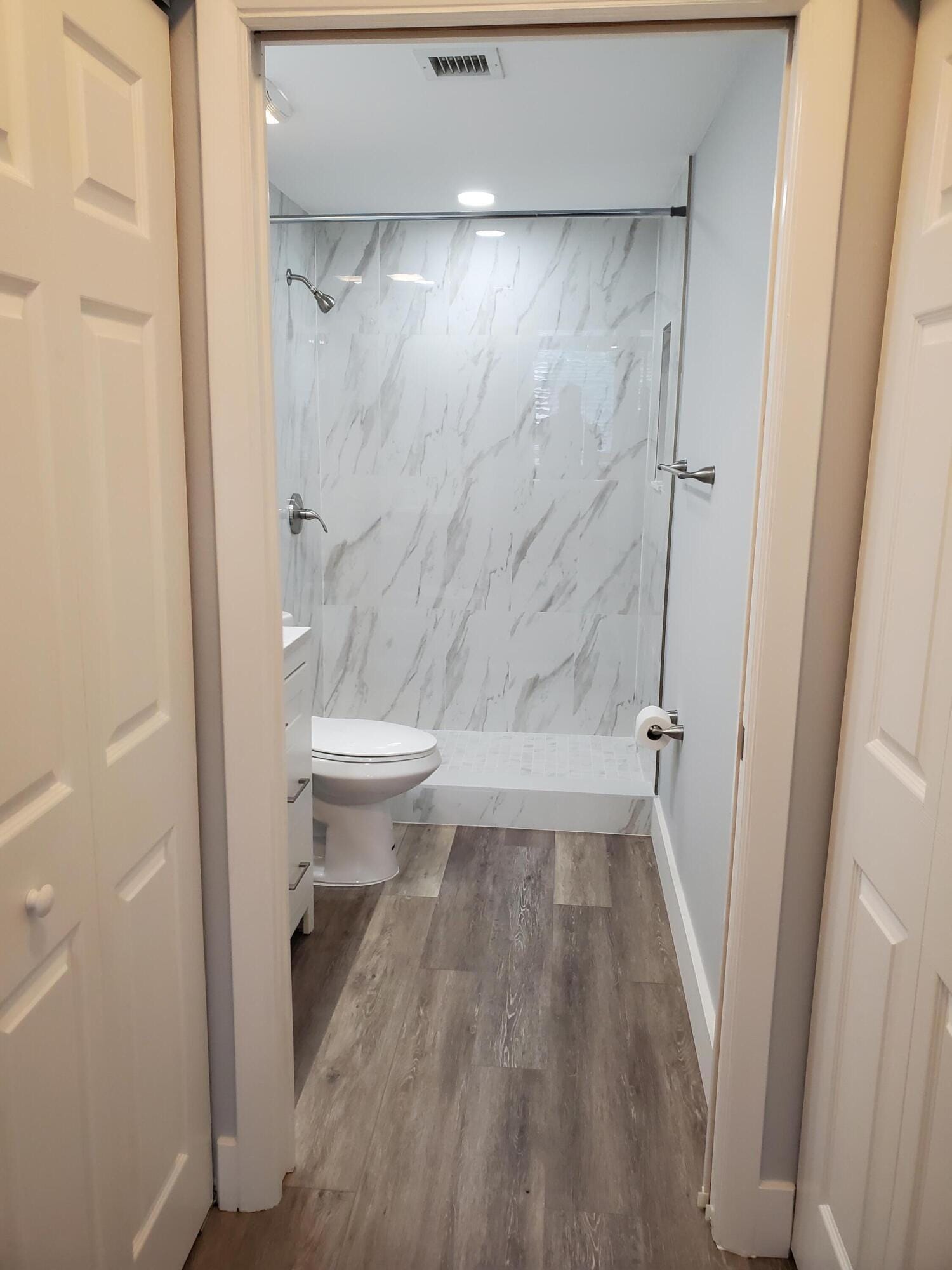 8070 N NOB HILL Road 106, Tamarac, FL 33321 photo 9