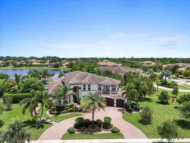 11091 Rockledge View Drive, sold in Bay Hill Estates, Palm Beach Gardens, FL