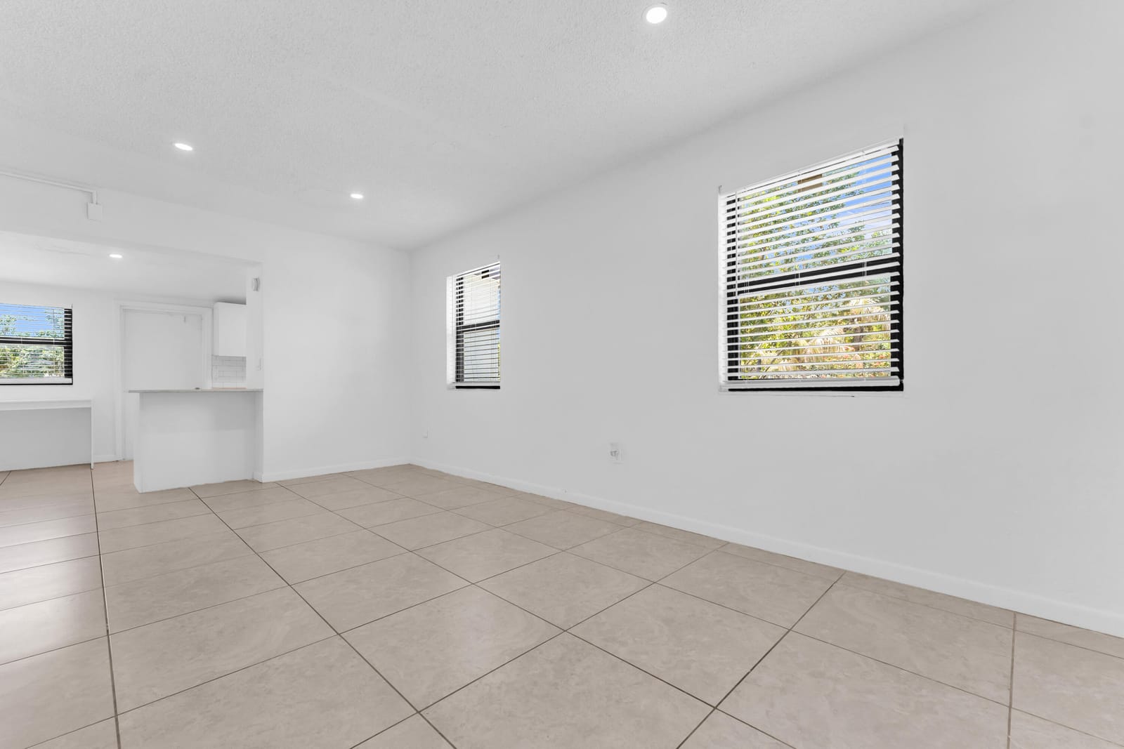 1712 NE 50TH Court — photo 11