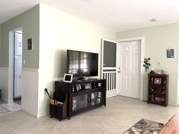 237 HIGH POINT Court W A — photo 4