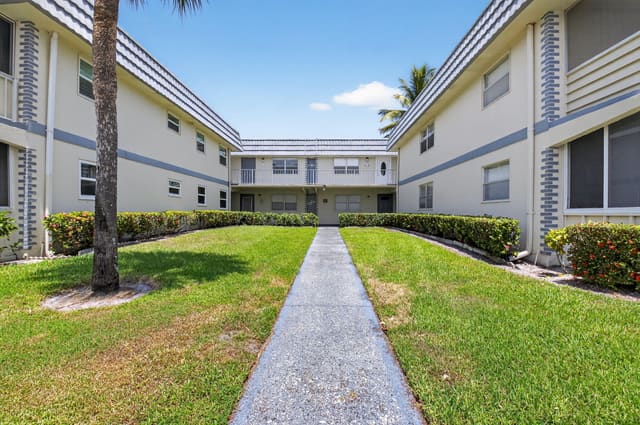 103 Brittany C, Kings Point Brittany, Delray Beach, FL