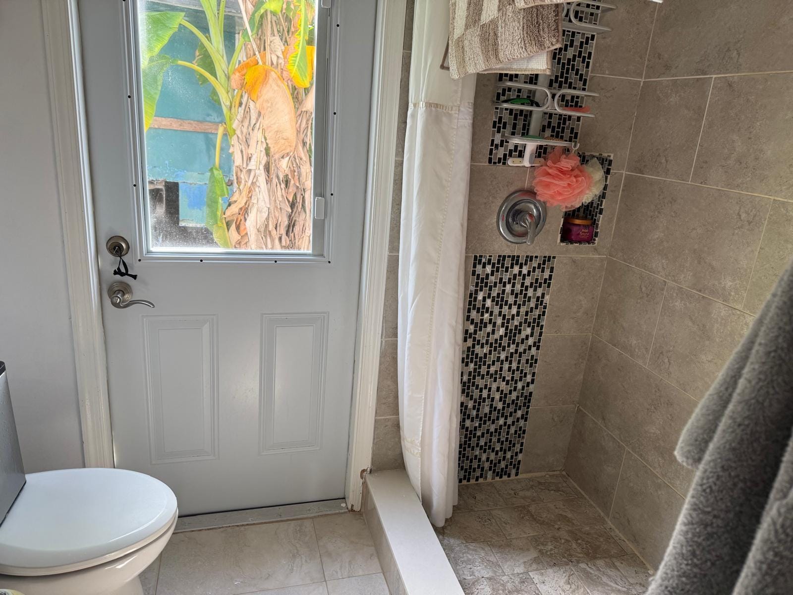 16393 E LANCASHIRE Drive E — photo 12