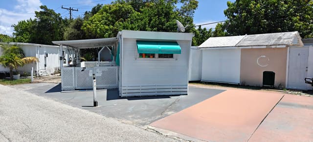 29 Pine Ridge Drive, Riviera Beach, FL 33404