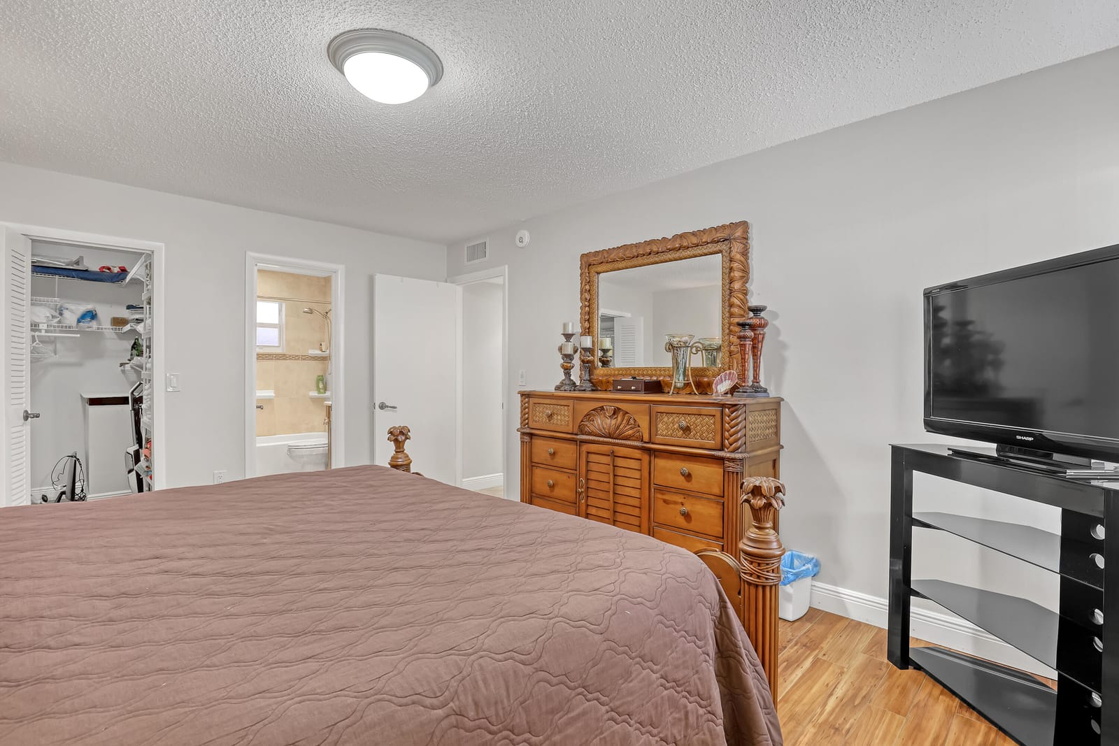 504 Davis Road 96 — photo 5