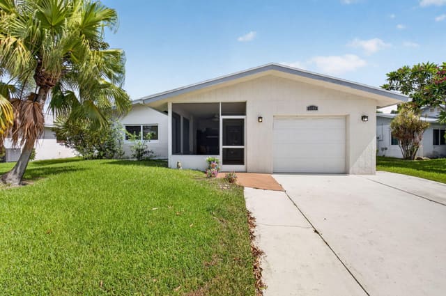 6103 Stanley Lane, sold in Delray Villas, Delray Beach, FL