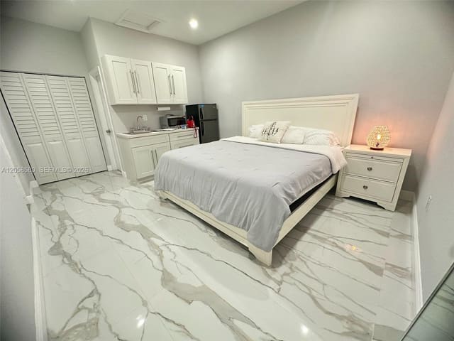 40 Sutton Road 1, West Park, FL 33023