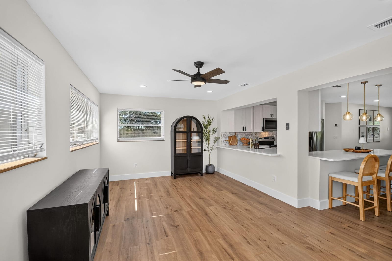 432 W Shadyside Circle, West Palm Beach, FL 33415 photo 13
