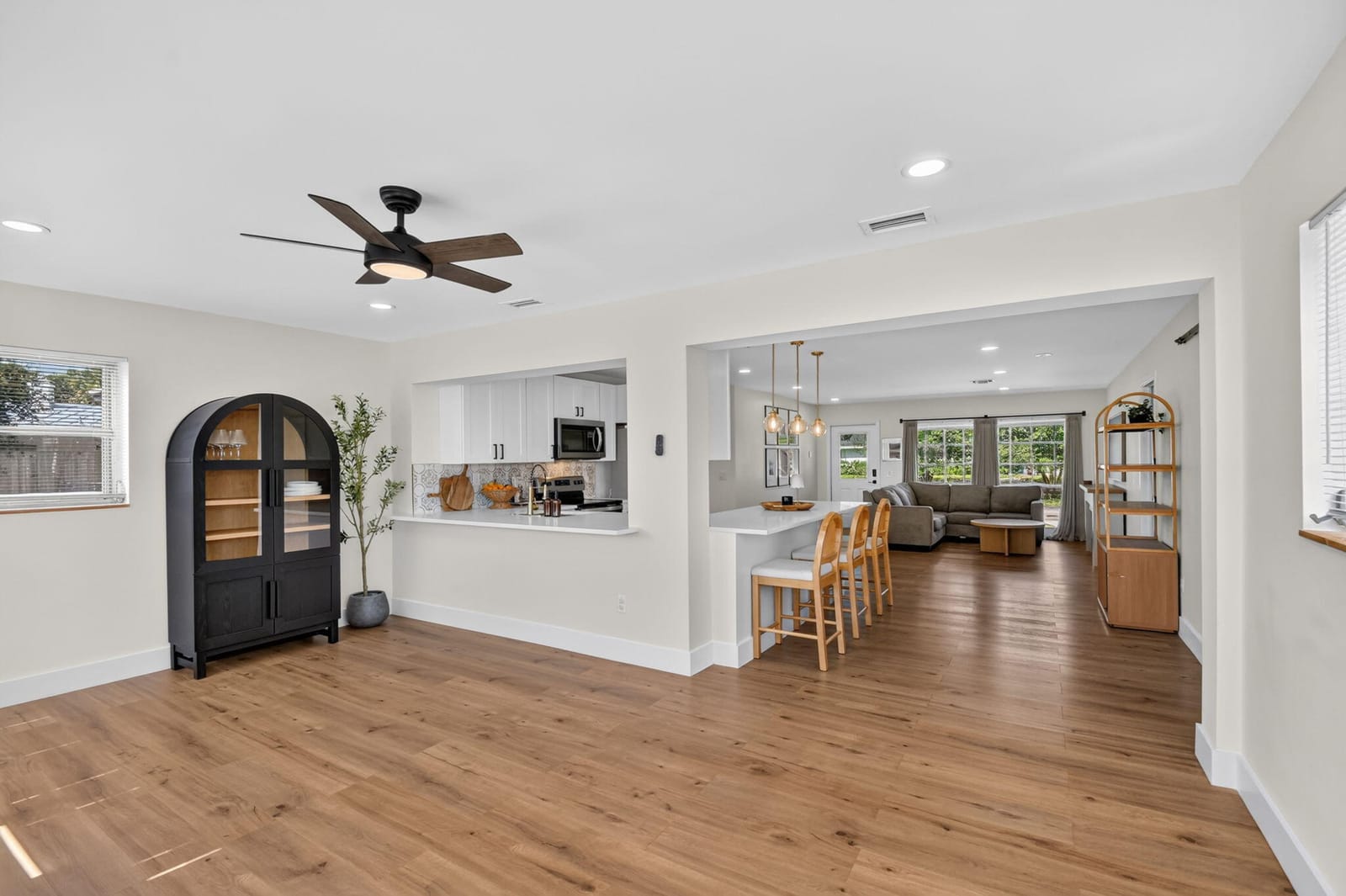 432 W Shadyside Circle, West Palm Beach, FL 33415 photo 14