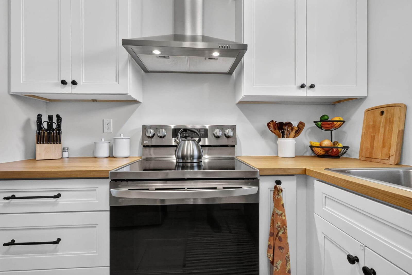 709 Lori Drive 211 — photo 2