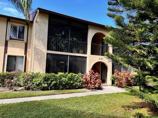 407 PINE GLEN Lane B-1, Pine Ridge South, Greenacres, FL