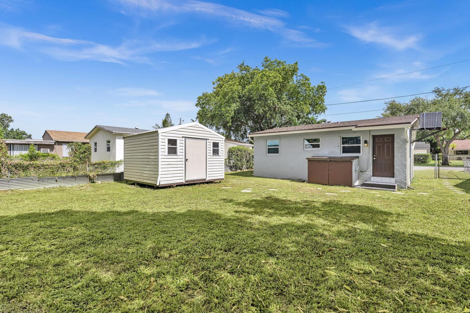 5026 SW 21st Street SW, West Park, FL 33023 photo 26