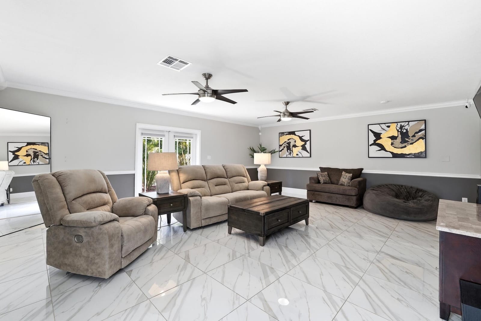 5196 Greenwood Drive — photo 9