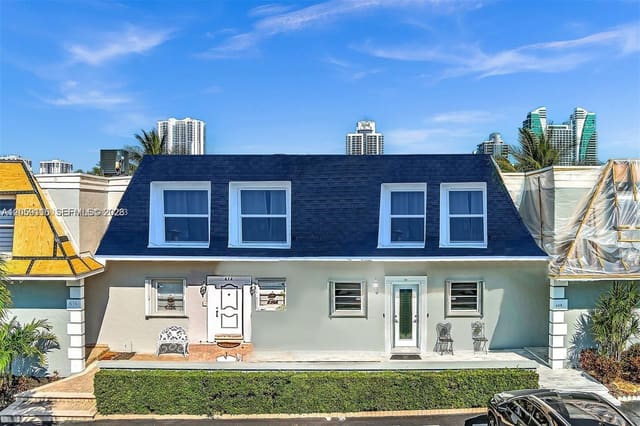 612 NE 25th Avenue 51, Hallandale Beach, FL 33009