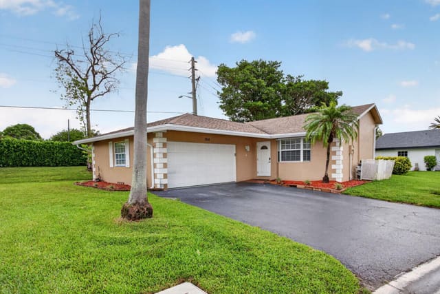 7516 NW 88th Terrace, Woodview, Tamarac, FL