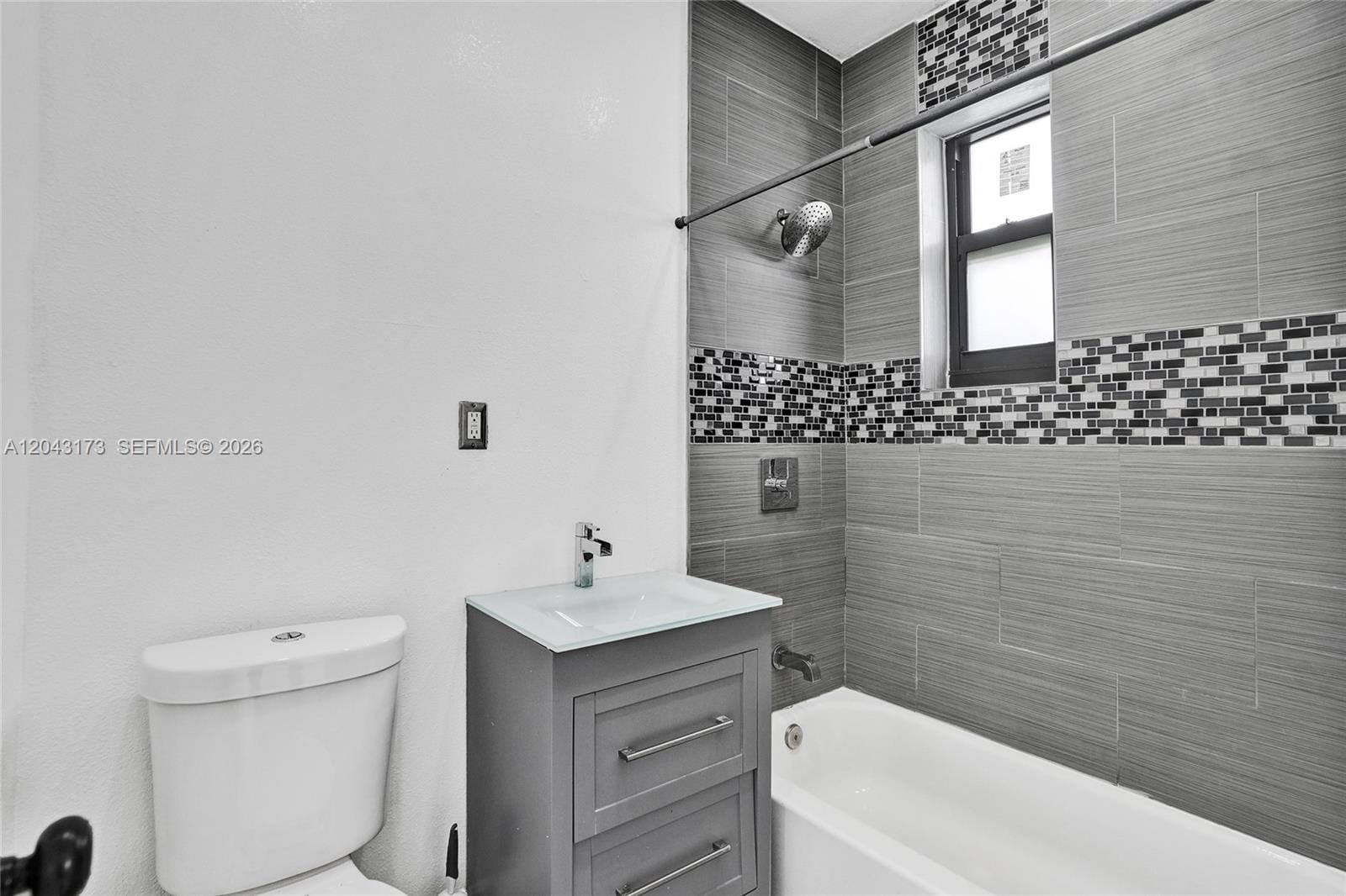 1400 NE 148th Street, Miami, FL 33161 photo 8