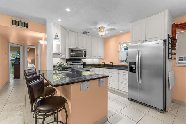 3 Vista Gardens Trail 106, sold in Vista Gardens F/K/A Vista Royale Gardens, Vero Beach, FL