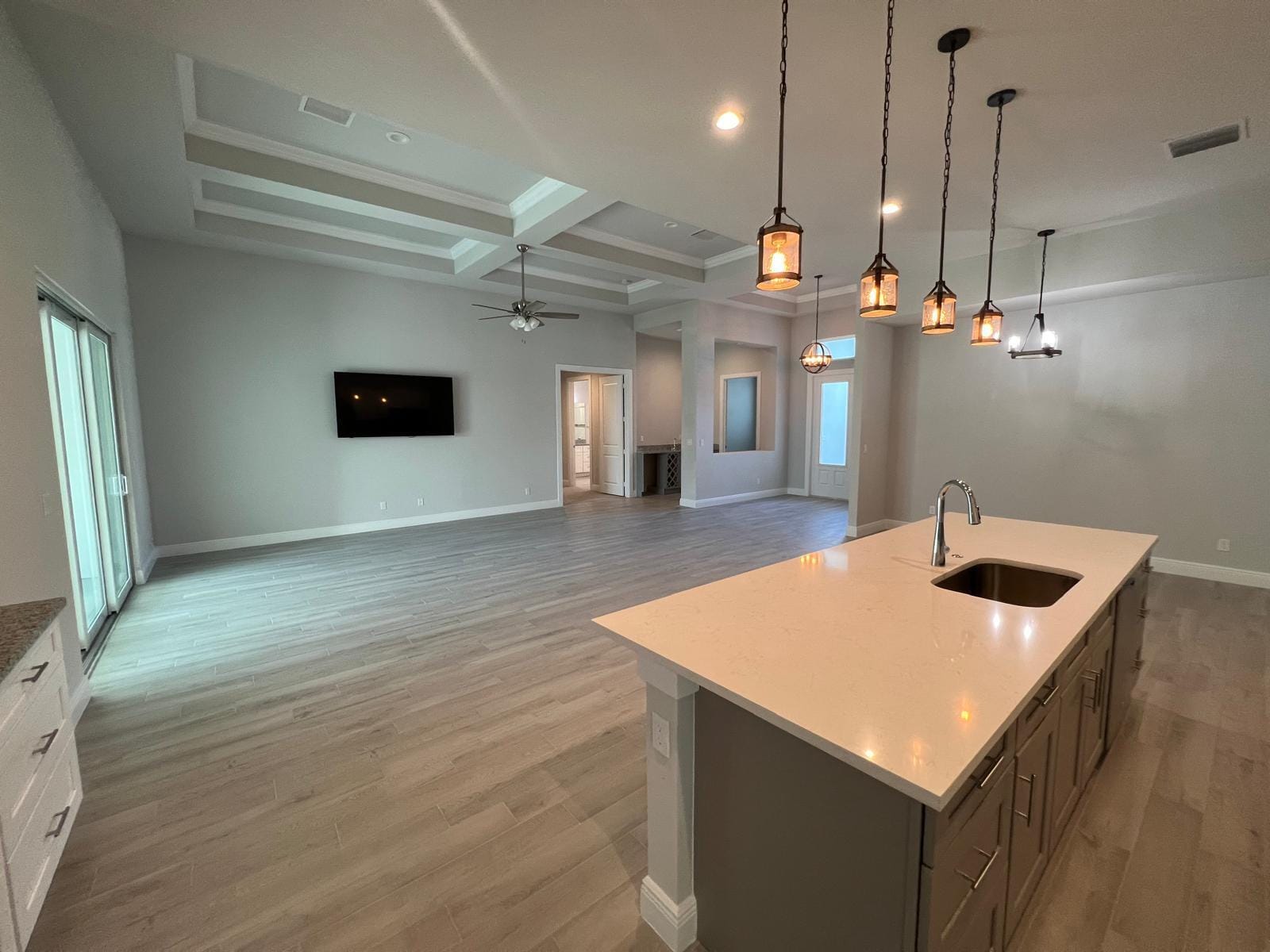 5231 NW Iredell Street — photo 10