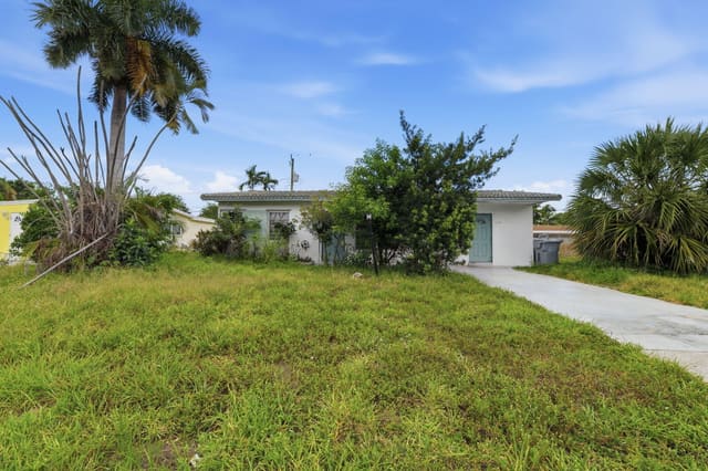 1640 NE 32ND Place, Pompano Beach, FL 33064