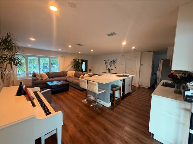 1760 SW 12th Street, Boca Raton Square, Boca Raton, FL