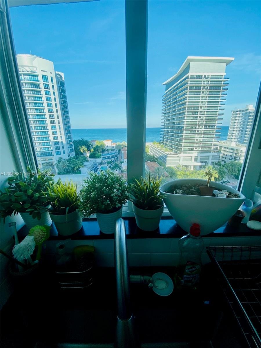 5900 Collins Avenue 1202 — photo 8