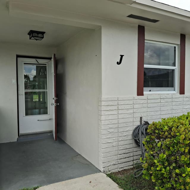 2739 Emory Drive W J, West Palm Beach, FL 33415