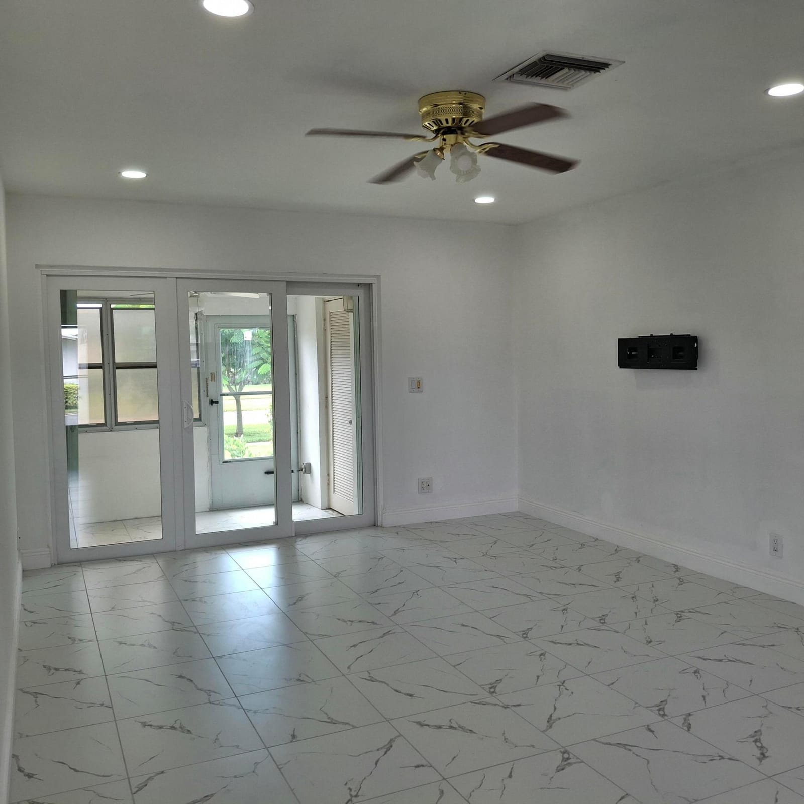 2739 Emory Drive W J, West Palm Beach, FL 33415 photo 2