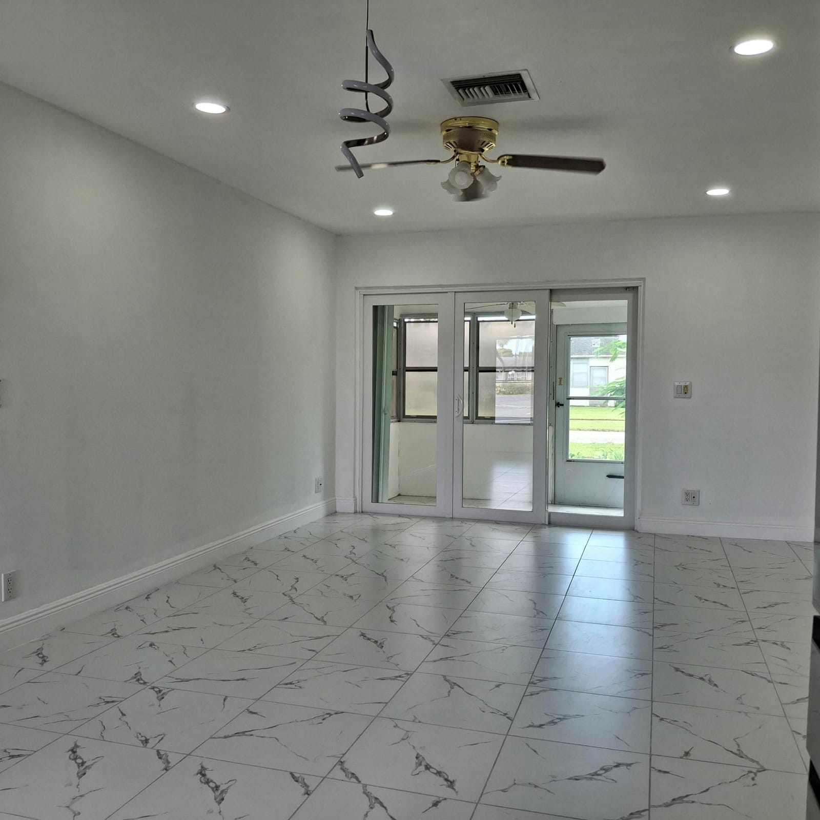 2739 Emory Drive W J, West Palm Beach, FL 33415 photo 3