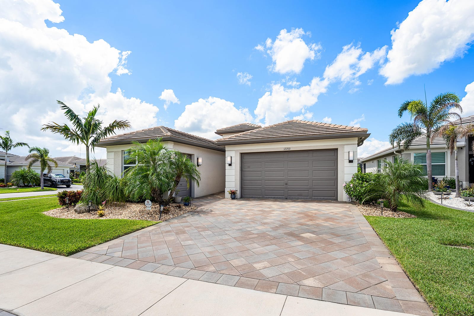 12200 SW SANDPIPER Way — photo 2