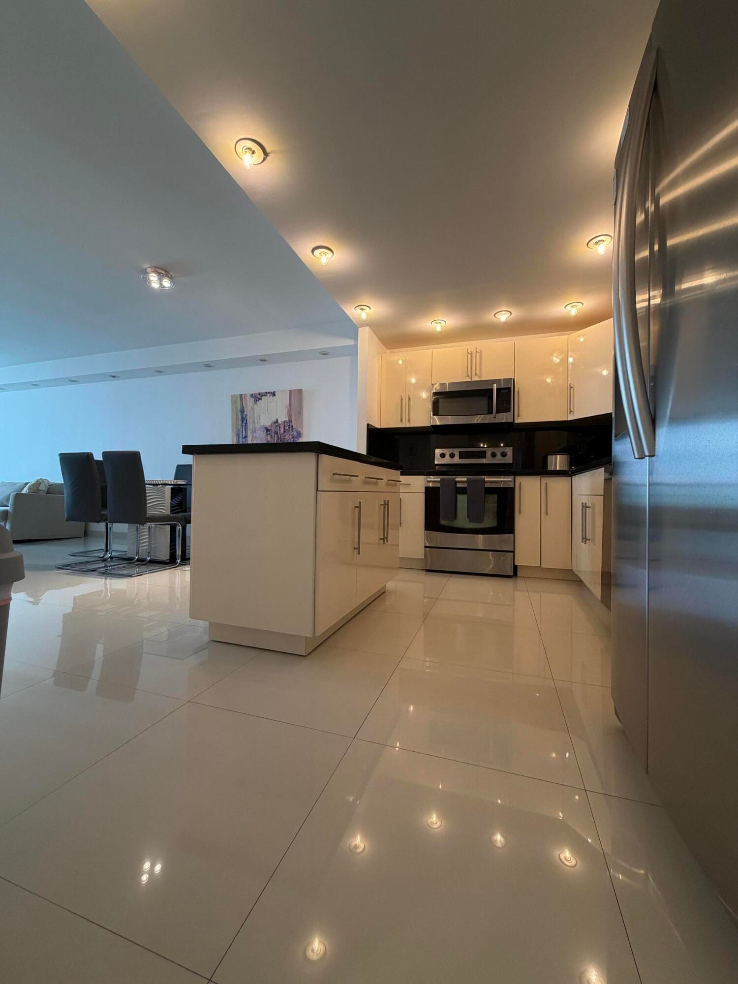 19390 COLLINS Avenue 1603 — photo 3