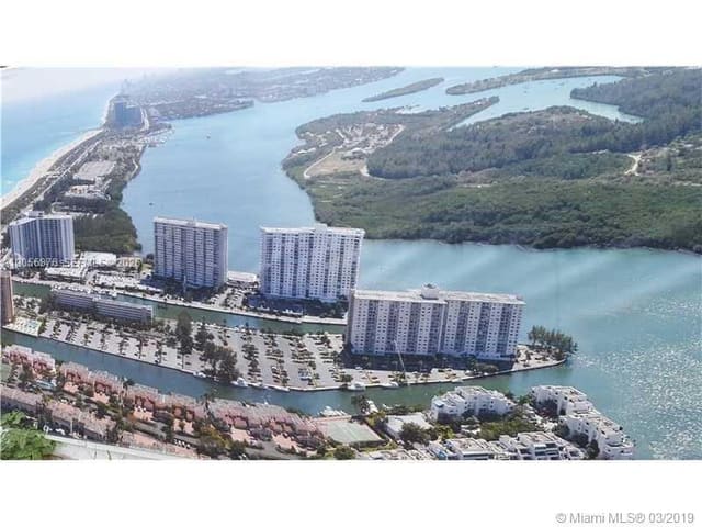 300 Bayview Drive 207, Arlen House, Sunny Isles Beach, FL