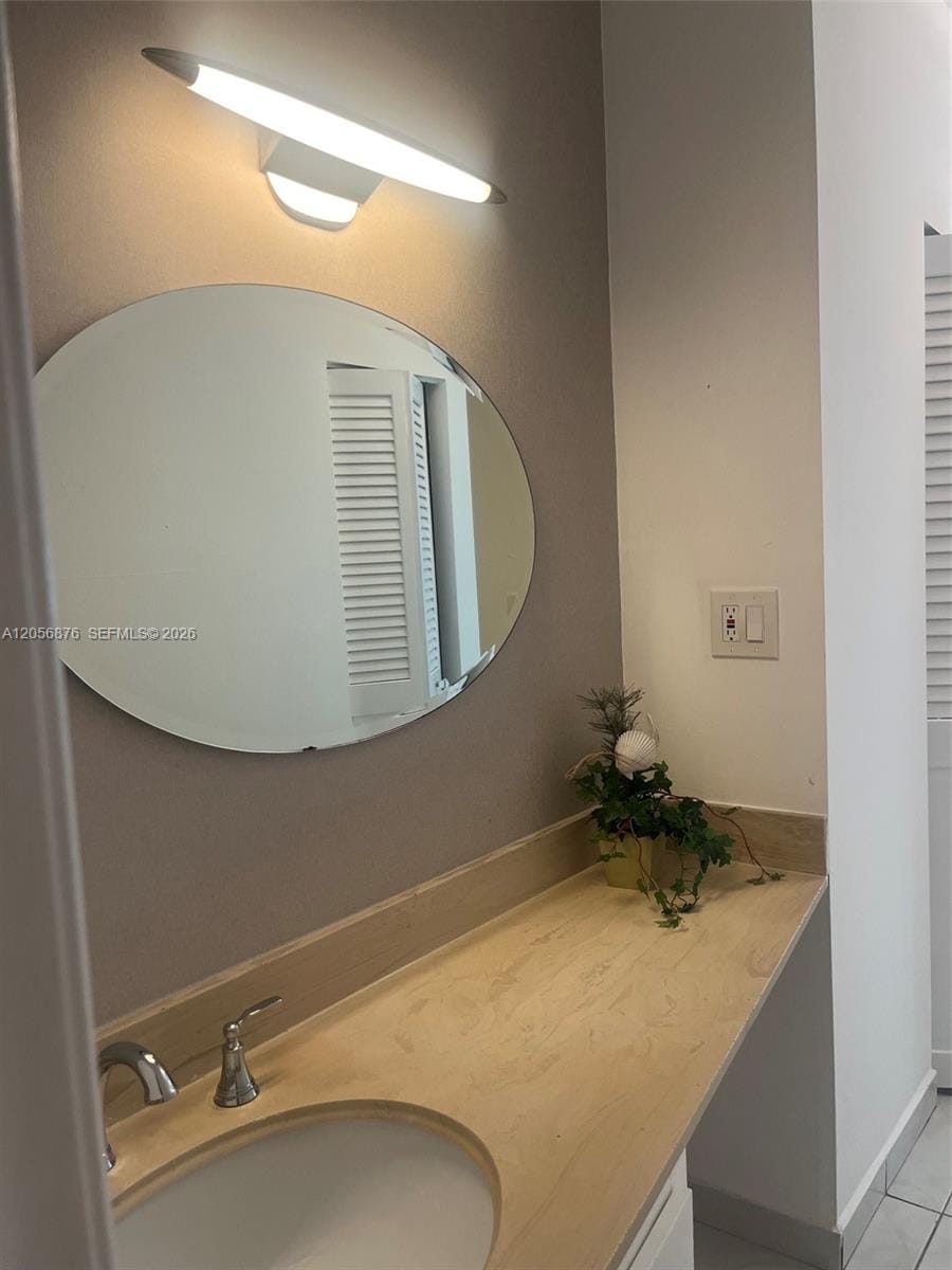 300 Bayview Drive 207, Sunny Isles Beach, FL 33160 photo 14