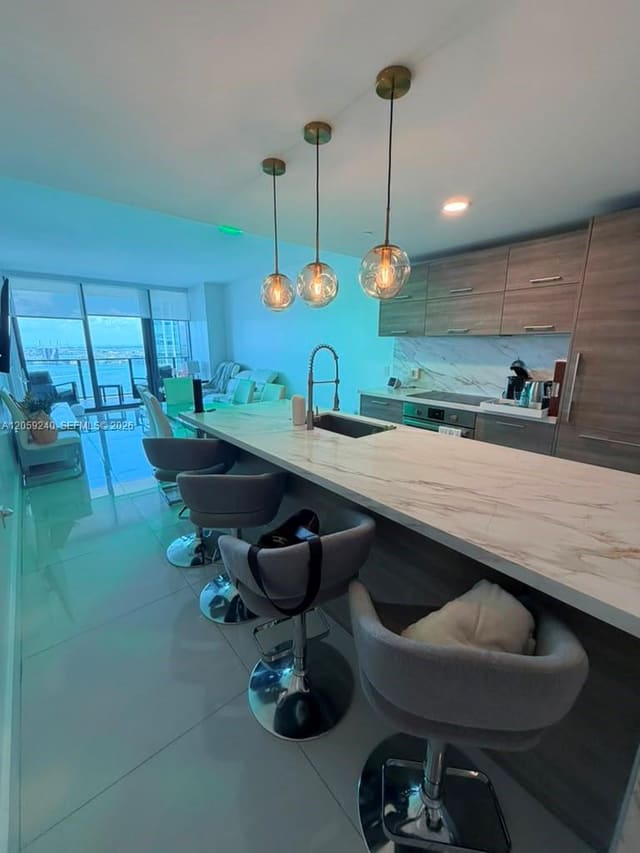 650 NE 32nd Street 3405, Miami, FL 33137