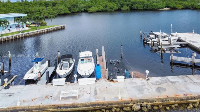 2700 NE 135th Street 12, North Miami, FL 33181